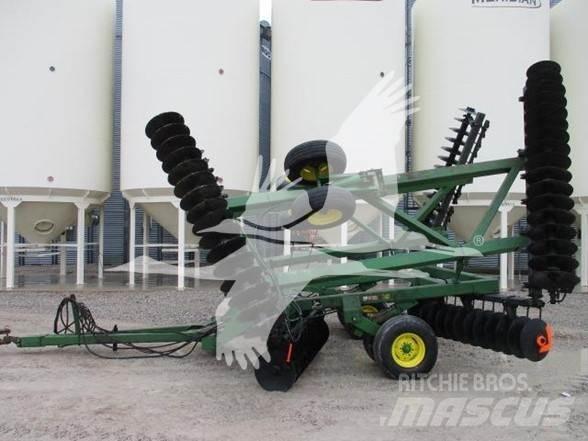 John Deere 630 圓盤耙