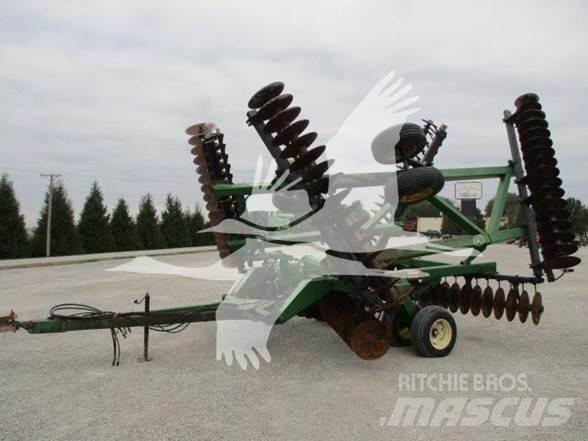 John Deere 630 圓盤耙
