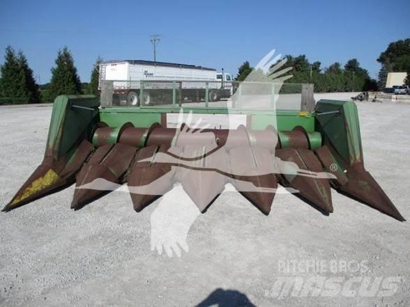 John Deere 653 聯合收割機頭