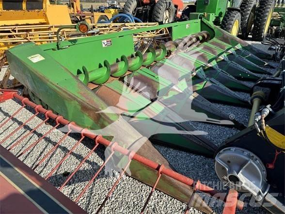 John Deere 843 聯合收割機頭