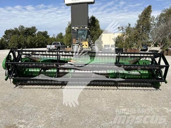John Deere 918 聯合收割機頭