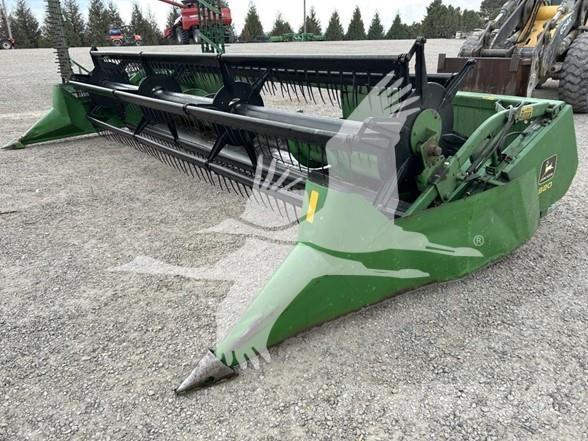 John Deere 920 聯合收割機頭