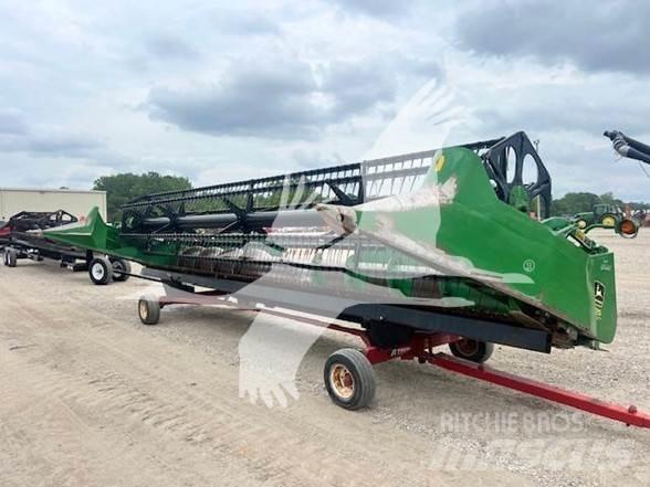 John Deere 925 聯合收割機頭