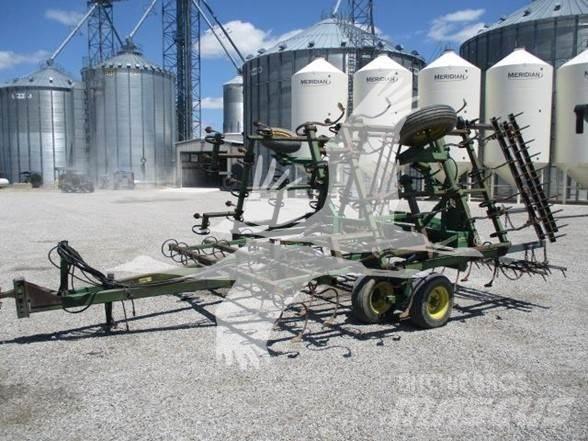 John Deere 960 中耕管理機