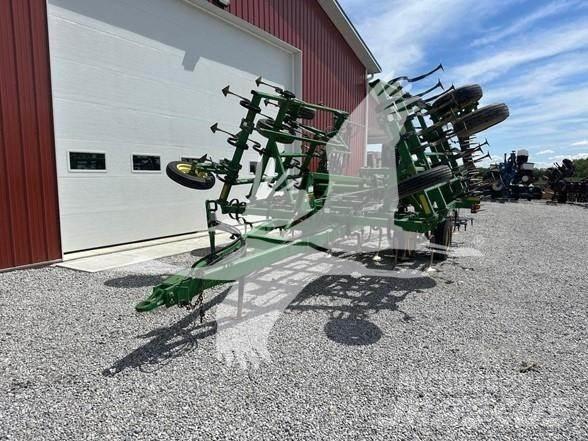 John Deere 980 中耕管理機