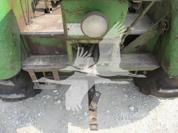 John Deere R 曳引機