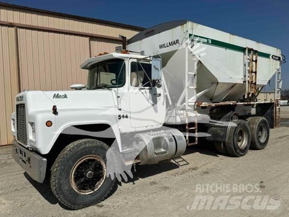 Mack R686ST 其他