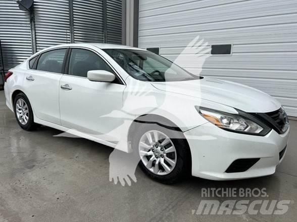 Nissan ALTIMA 汽車