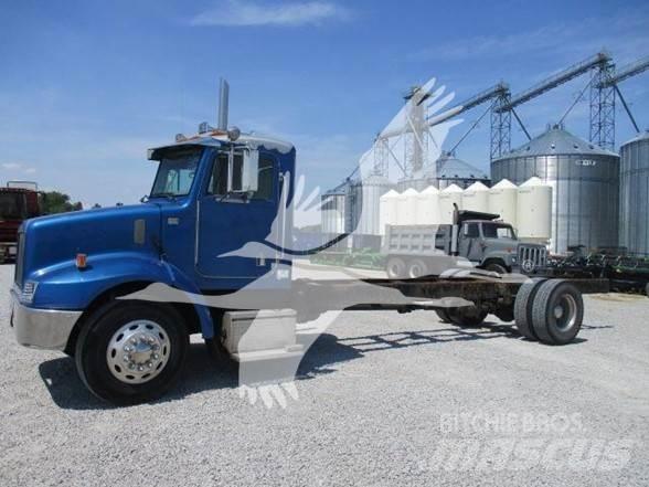 Peterbilt 330 商用底盤車