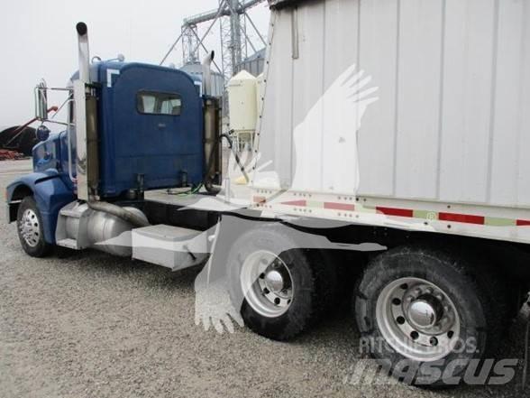 Peterbilt 385 曳引機組件