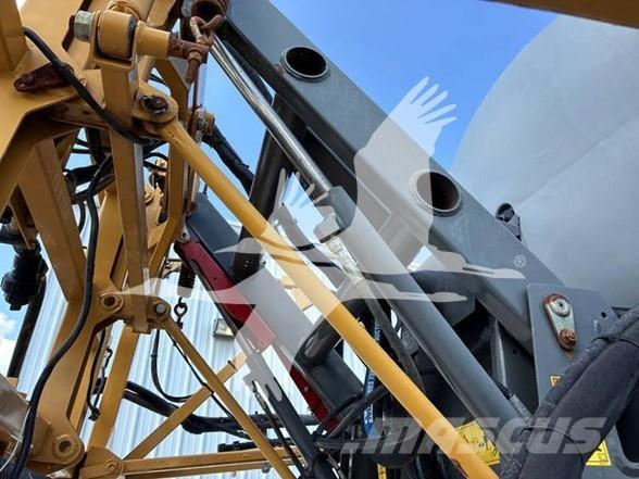 RoGator RG700 自走式噴霧機