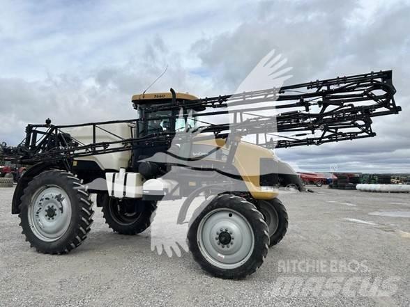 SpraCoupe 7660 自走式噴霧機