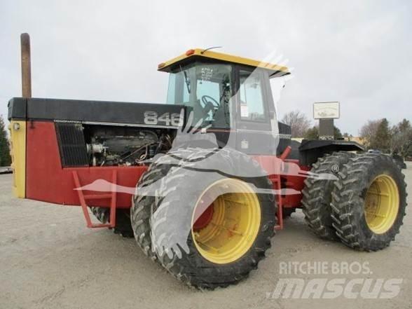 Versatile 846 曳引機