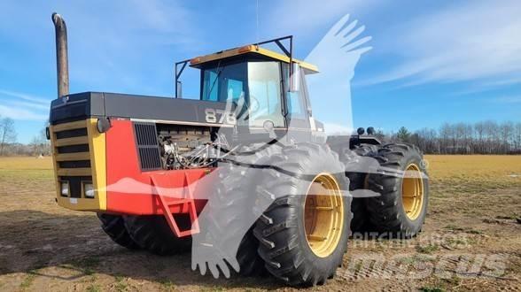 Versatile 876 曳引機