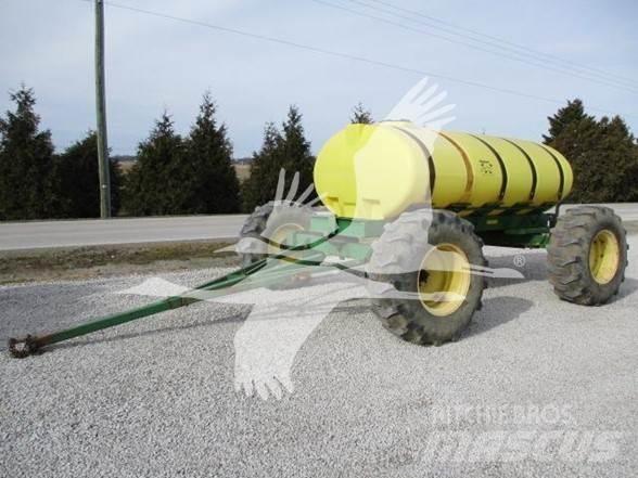 YETTER 1600 礦物撒布機