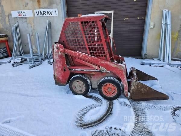 Bobcat 463 滑移轉向裝載機