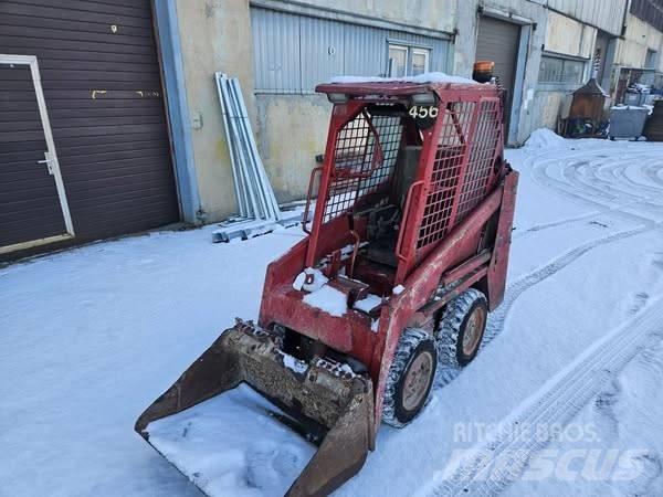 Bobcat 463 滑移轉向裝載機