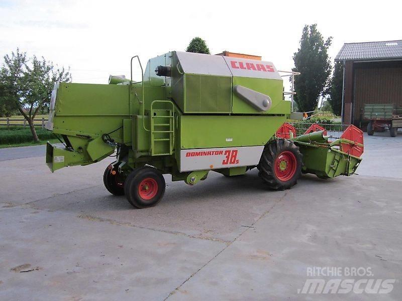 CLAAS Dominator 38 聯合收穫機