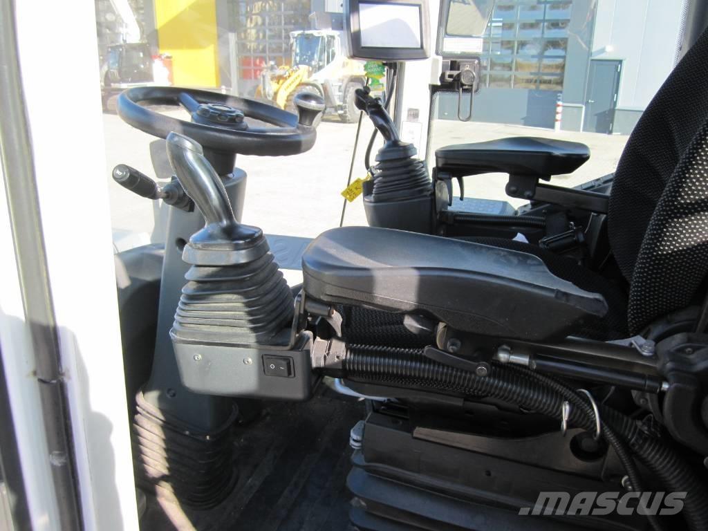 Liebherr L546 輪胎式裝載機