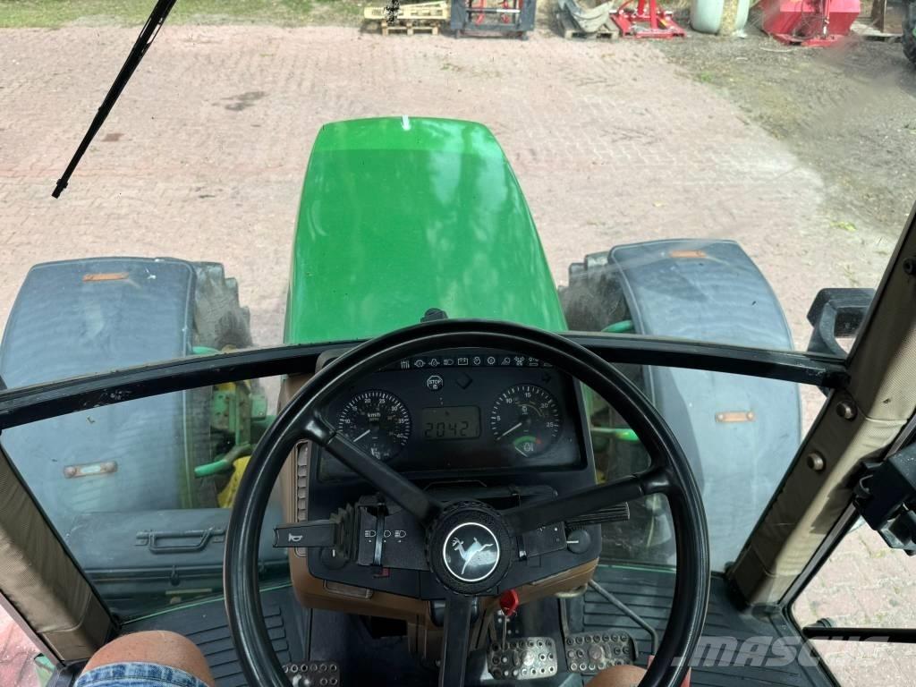 John Deere 6400 曳引機
