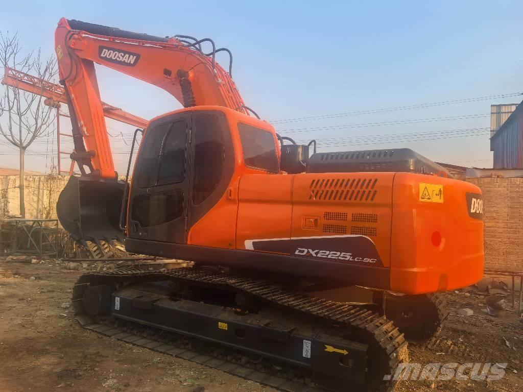 Doosan DX 225 LC 履帶式 挖土機/掘鑿機/挖掘機