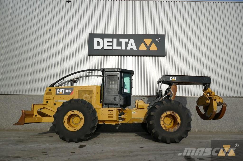 CAT 555D 集材機