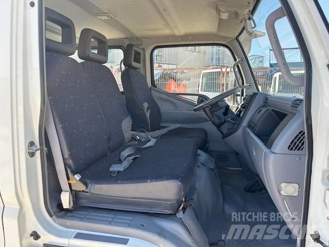 Mitsubishi Fuso FE 皮卡.傳統半斗卡車/側卸板