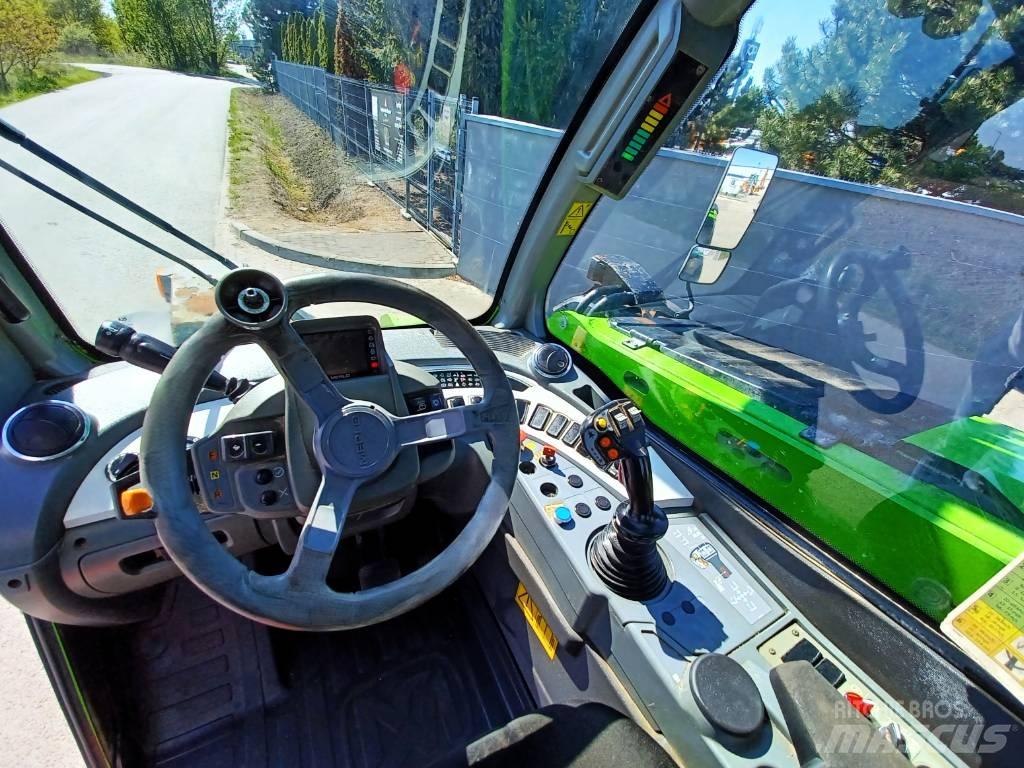 Merlo TF 42.7 伸縮臂操作車