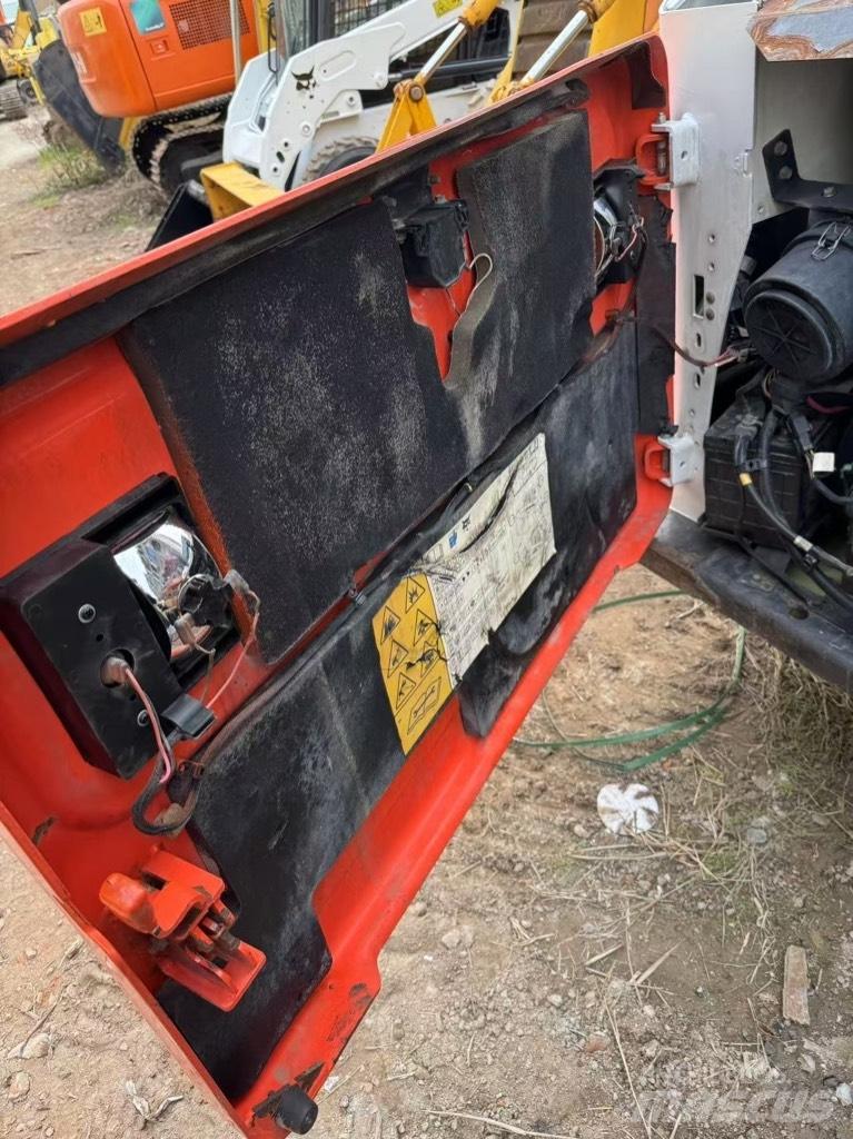 Bobcat S 550 滑移轉向裝載機