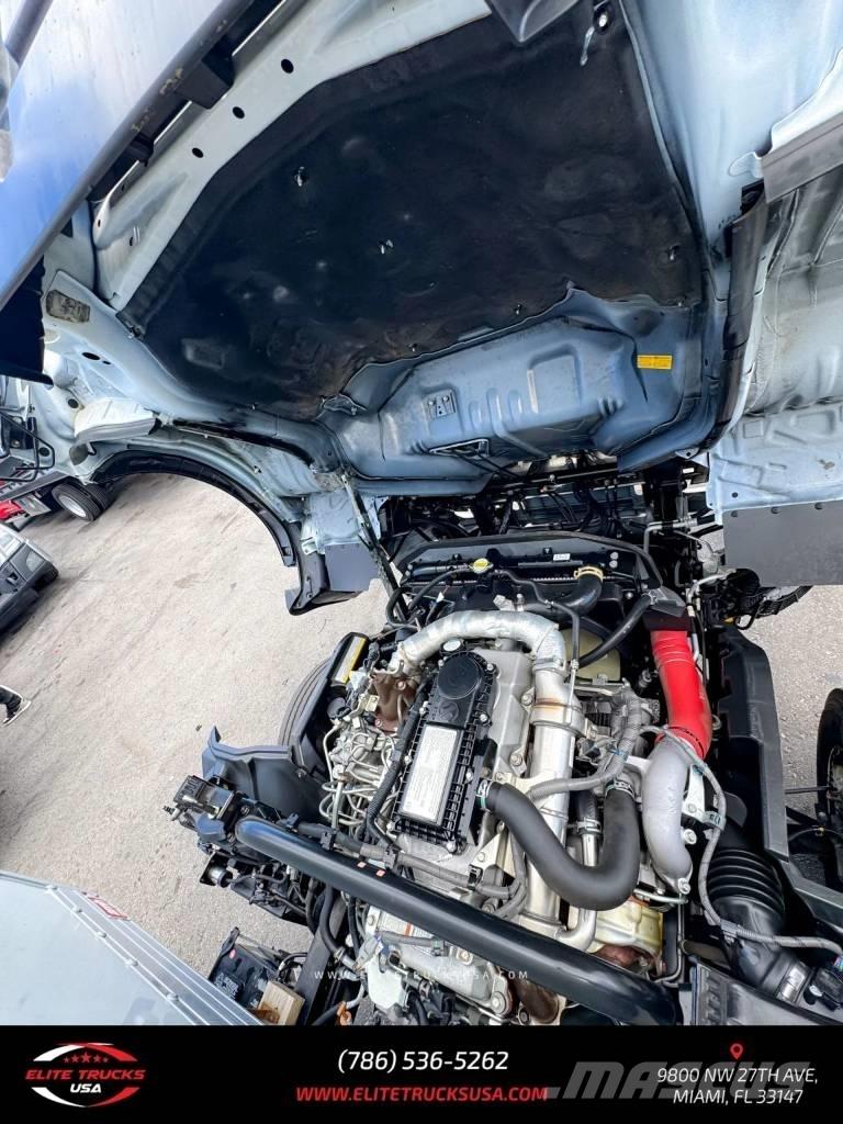 Hino 155 貨箱式卡車