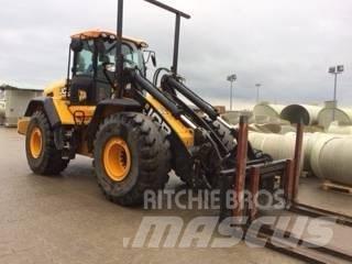 JCB 457 HT T4 輪胎式裝載機