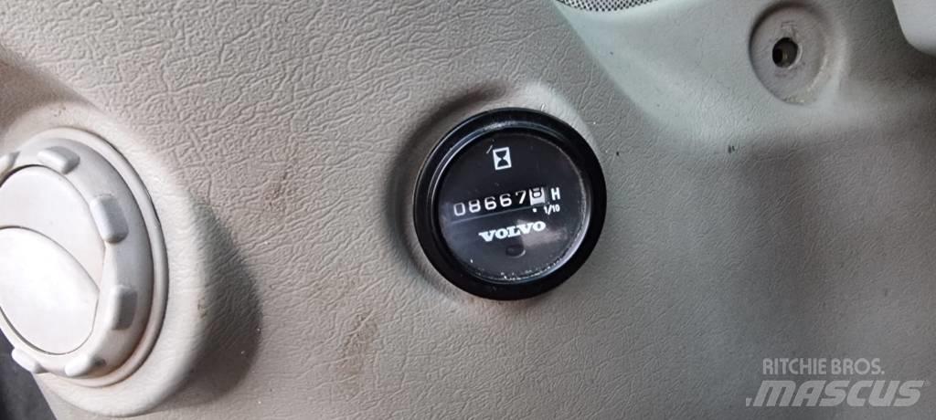 Volvo EC 240 C L 履帶式 挖土機/掘鑿機/挖掘機