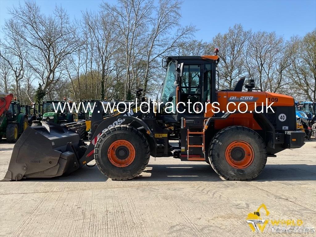 Doosan DL280 輪胎式裝載機