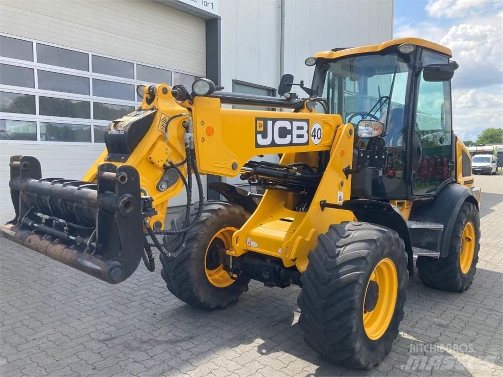 JCB TM220 輪胎式裝載機
