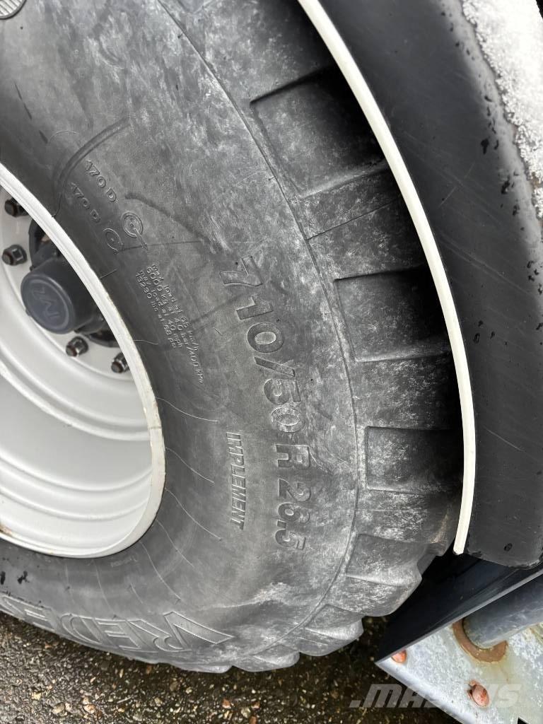 Elho Onliner 125 Pro 圓型牧草打包機