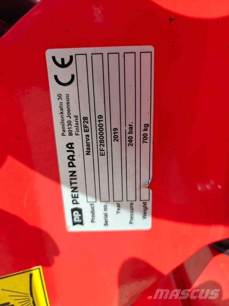 Naarva EF 28 收穫機頭