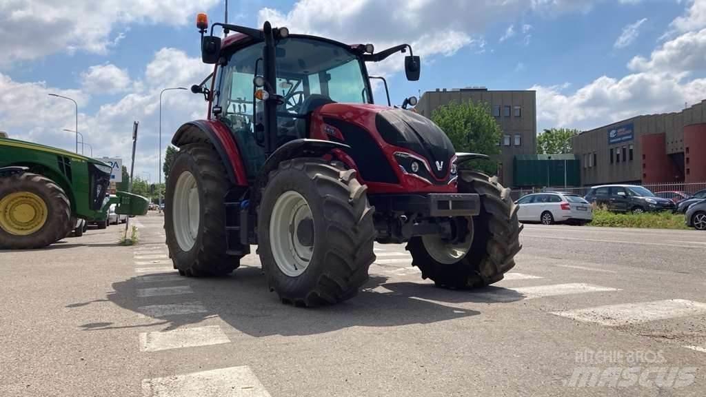 Valtra A105MH4 曳引機