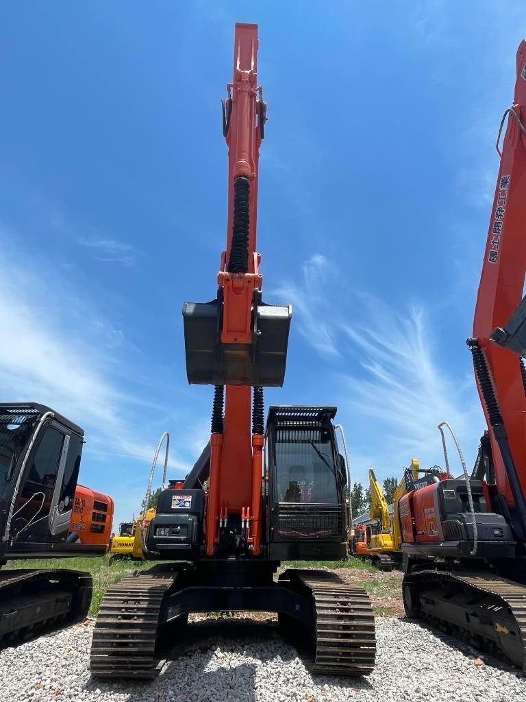 Hitachi ZX 200 履帶式 挖土機/掘鑿機/挖掘機