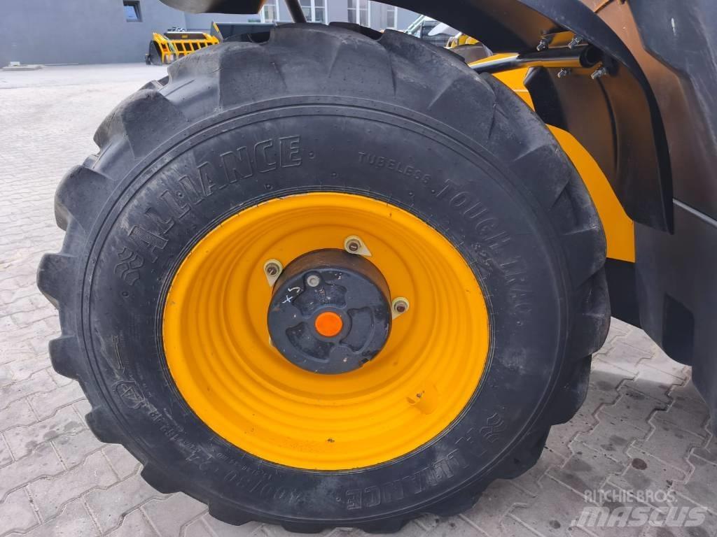 JCB 531-70 伸縮臂操作車