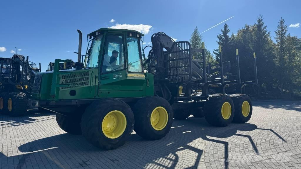 John Deere 1110 D 集運機
