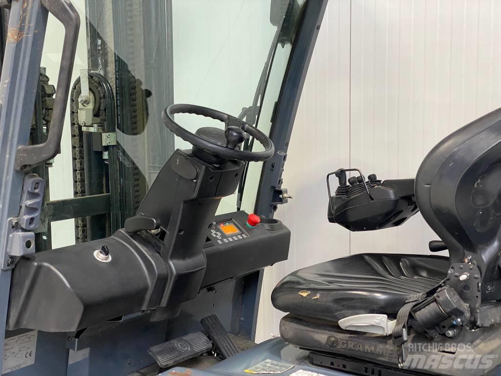 Toyota 8FBMT25 電動堆高機