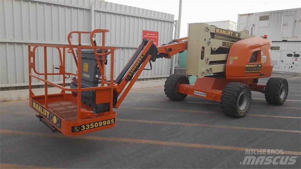 JLG 450AJ 曲臂高空作業車
