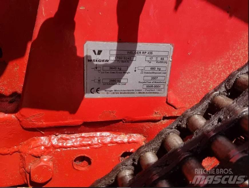 Lely RP 435 圓型牧草打包機
