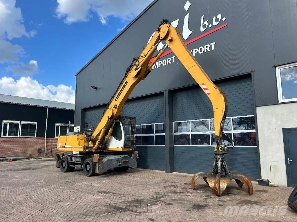 Liebherr A924C 廢棄物/工業用操作車