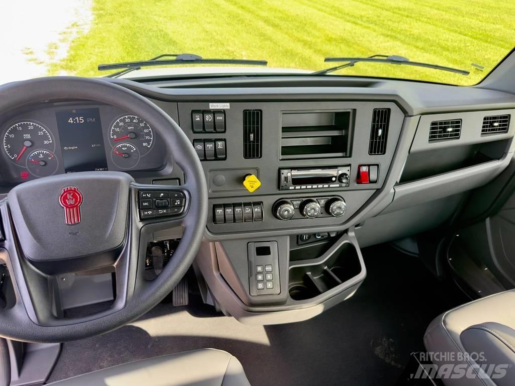 Kenworth T 280 組合/真空油槽車