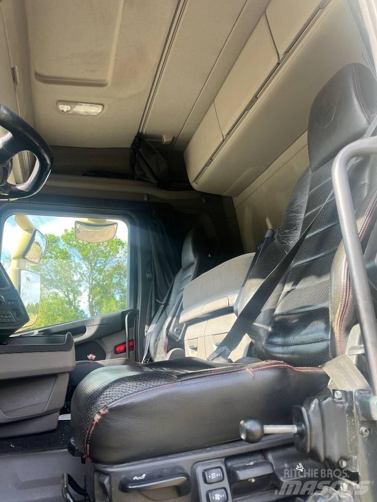 Scania R 520 Tridem 起重機卡車