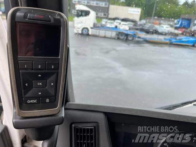 Volvo FMX 500 吊鉤式起重車