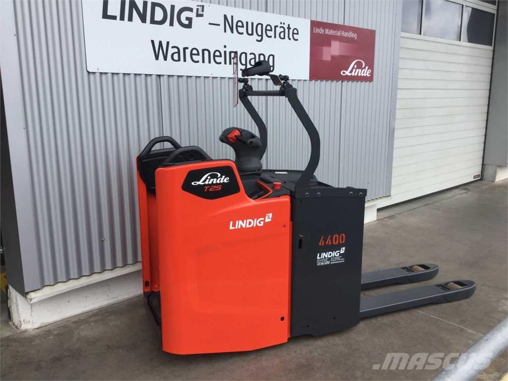Linde T25FP 自走式堆積機