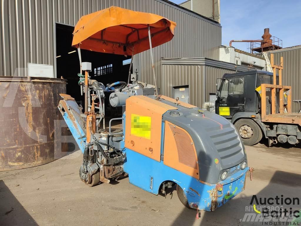 Wirtgen W35DC 瀝青冷銑刨機/銑床