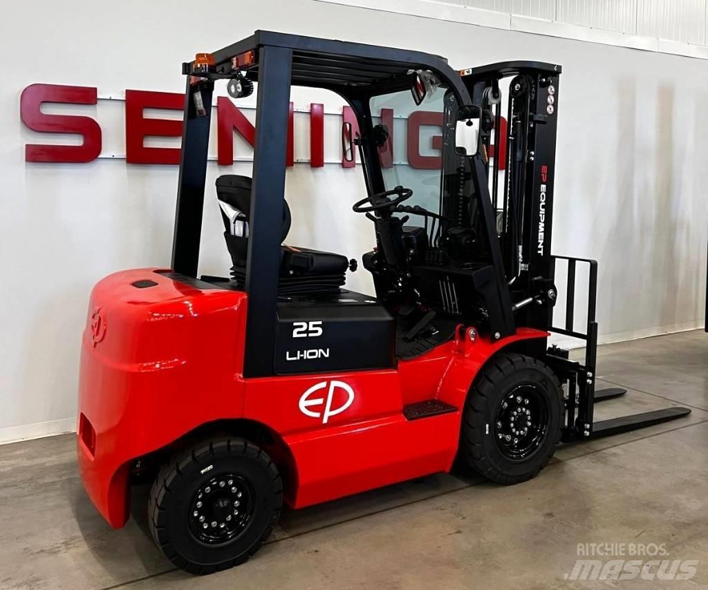 EP EQUIPMENT EFL252 電動堆高機